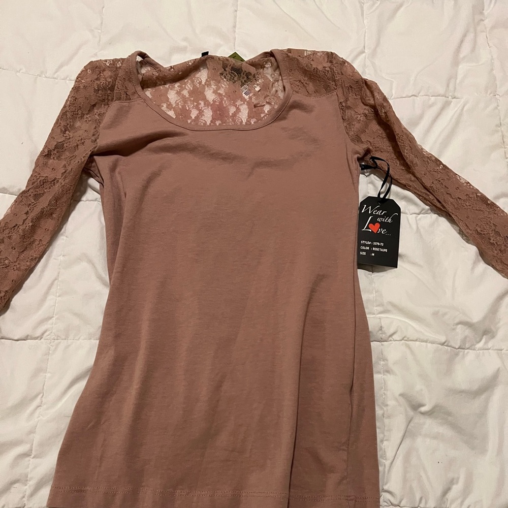 A casual shirt nice to go out